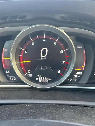 וולוו V40