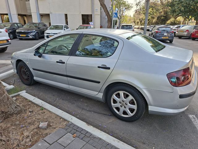 פיג'ו 407