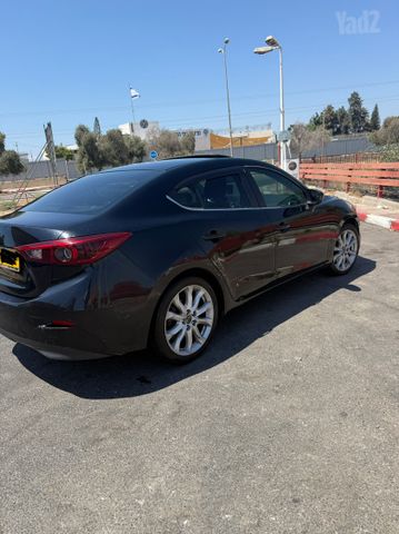 מאזדה 3