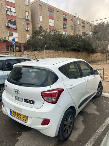 יונדאי i10