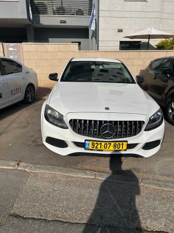 מודעת רכב מרצדס-בנץ C-class