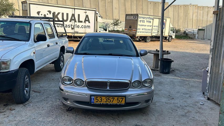 מודעת רכב יגואר X-type