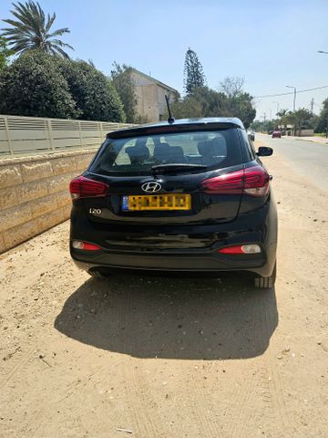 יונדאי i20