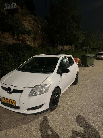 טויוטה אוריס