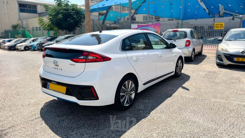 יונדאי איוניק