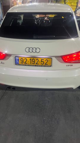 מודעת רכב אאודי A1
