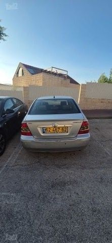 טויוטה קורולה