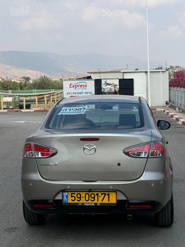 מודעת רכב מאזדה 2