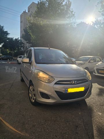 יונדאי i10