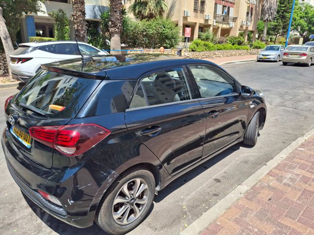 מודעת רכב יונדאי i20