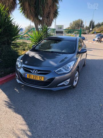 יונדאי i40