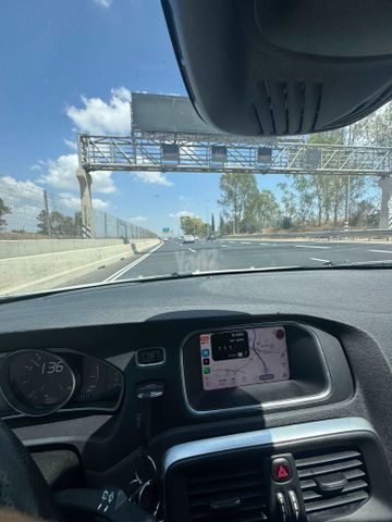 מודעת רכב וולוו V40