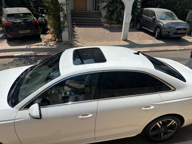 מודעת רכב אאודי A4