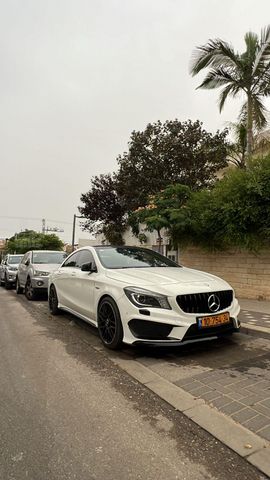 מודעת רכב מרצדס-בנץ CLA
