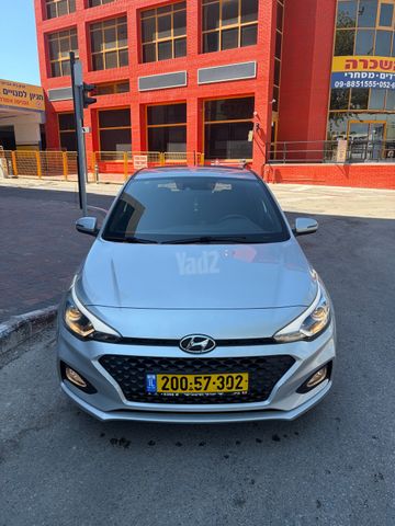מודעת רכב יונדאי i20