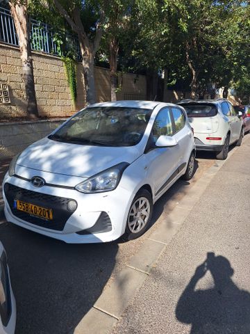 יונדאי i10