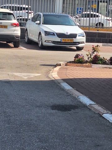 מודעת רכב סקודה סופרב