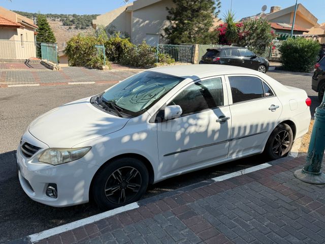 טויוטה קורולה