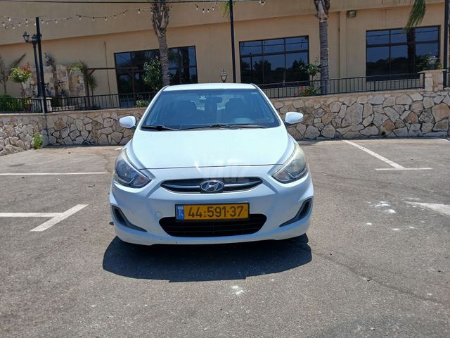 מודעת רכב יונדאי אקסנט i25