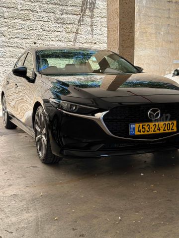מודעת רכב מאזדה 3