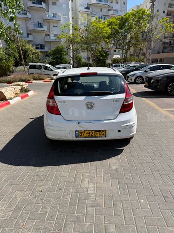 יונדאי i30