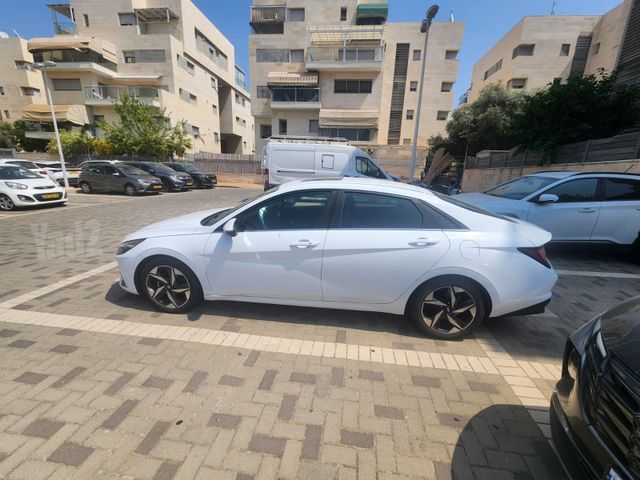 יונדאי אלנטרה