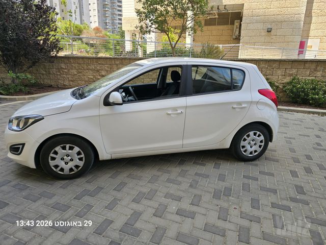 יונדאי i20