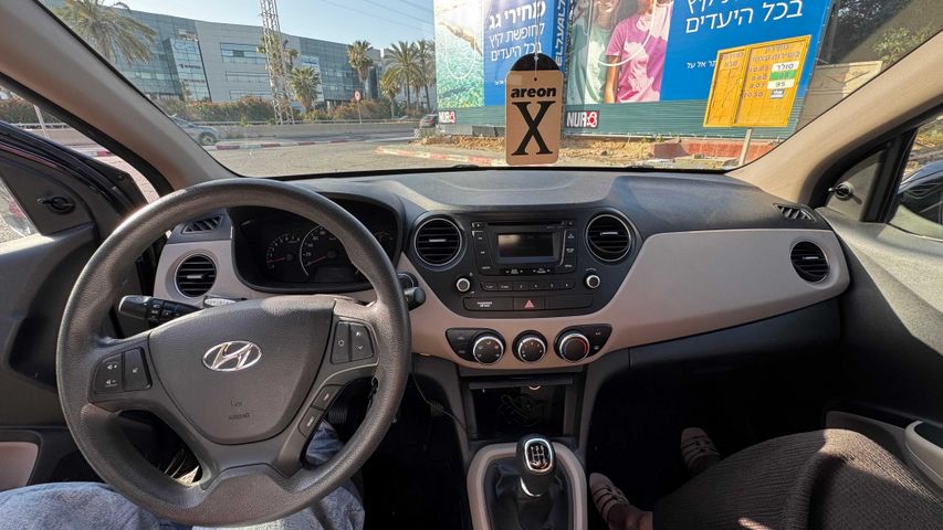 יונדאי i10