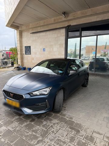 קופרה לאון