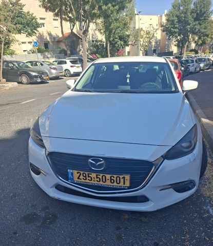 מאזדה 3