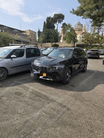מרצדס-בנץ EQB