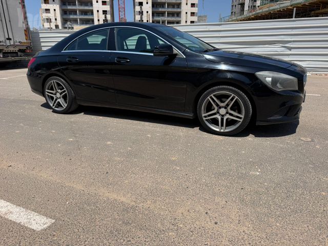 מודעת רכב מרצדס-בנץ CLA