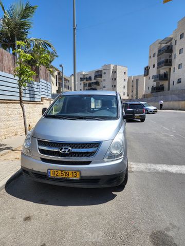 מודעת רכב יונדאי H-1 / i800