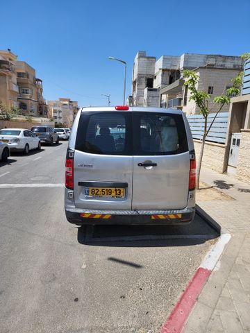 יונדאי H-1 / i800