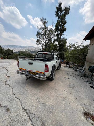 מודעת רכב איסוזו די-מקס