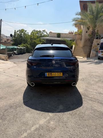 אלפא רומיאו סטלביו