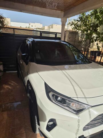 טויוטה RAV4