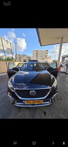 אם ג'י EHS PHEV