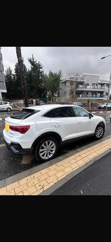 אאודי Q3