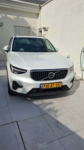 וולוו XC40