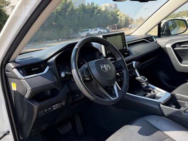 טויוטה RAV4