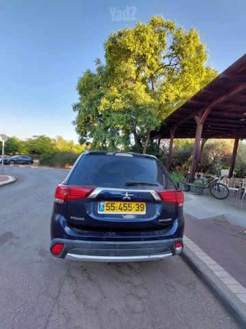 מיצובישי אאוטלנדר