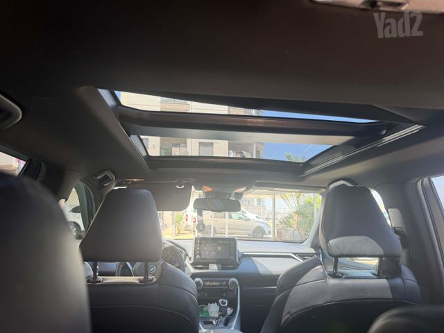 מודעת רכב טויוטה RAV4