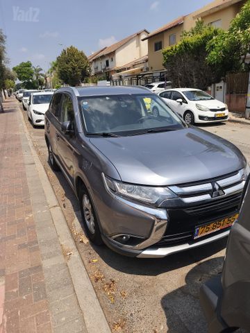 מיצובישי אאוטלנדר