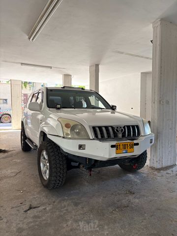 טויוטה לנד קרוזר