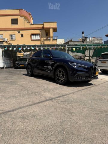 מודעת רכב אלפא רומיאו סטלביו