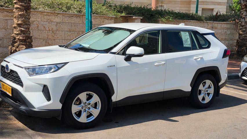 טויוטה RAV4