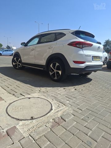 יונדאי טוסון