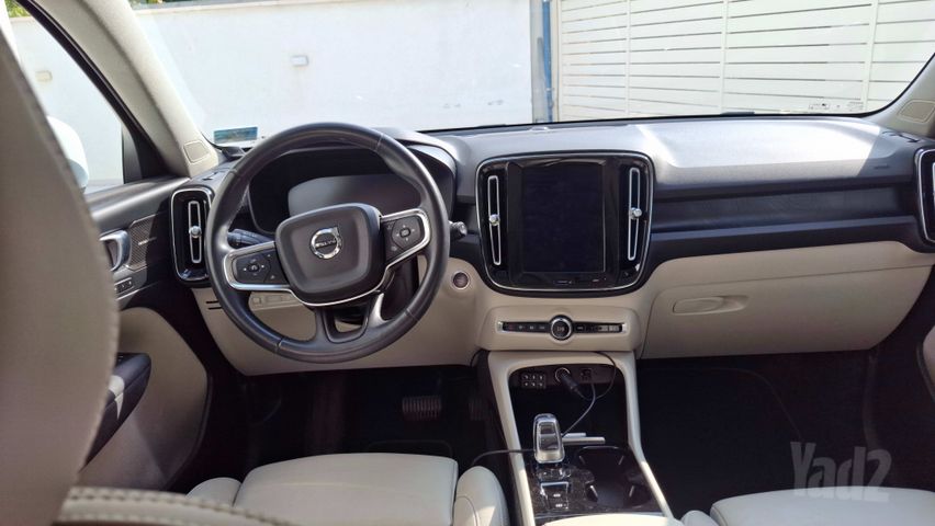 וולוו XC40