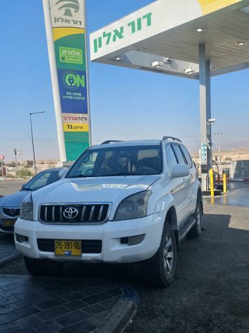 טויוטה לנד קרוזר